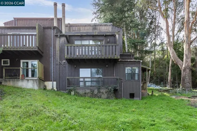 $1,110,000 | 119-119 Lincoln Drive, Sausalito, CA 94965