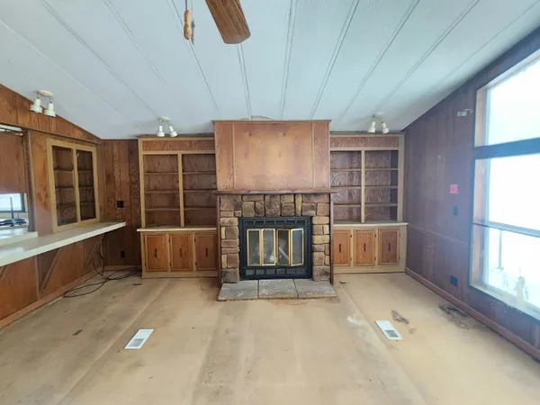 $199,900 | 25113 12th Avenue, Gobles, MI 49055