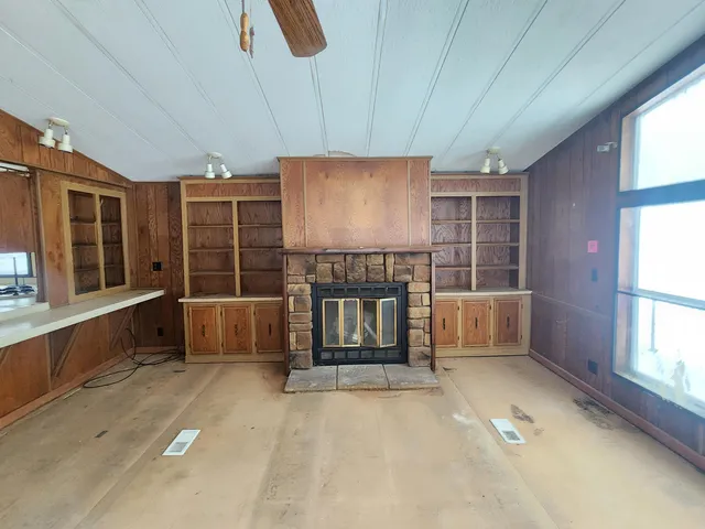 $199,900 | 25113 12th Avenue, Gobles, MI 49055