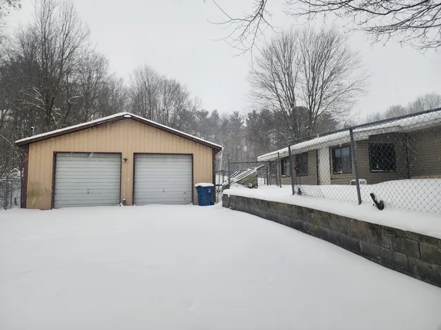 $199,900 | 25113 12th Avenue, Gobles, MI 49055