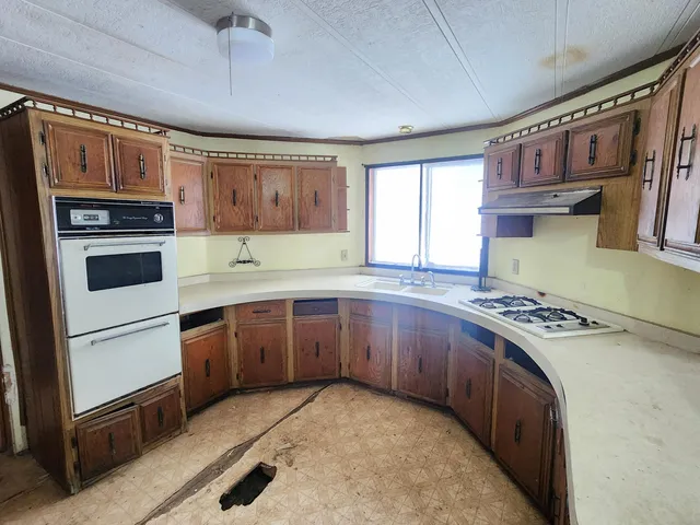 $199,900 | 25113 12th Avenue, Gobles, MI 49055