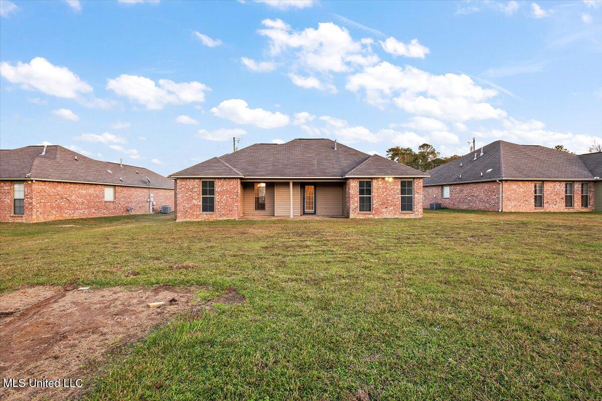 608 Carson Drive Byram, MS 39272 - Photo 23 of 26 24-HTP_4135
