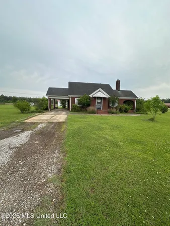 $215,000 | 7056 Highway 178, Hickory Flat, MS 38633