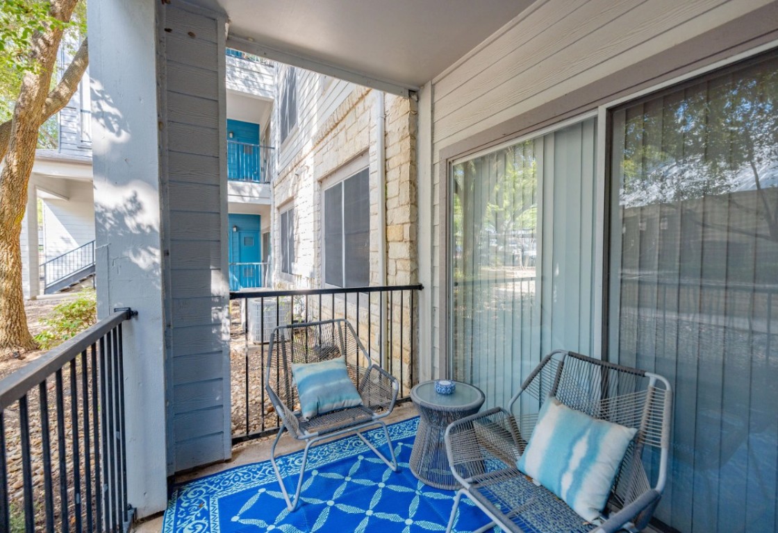 10505 South I-35 Frontage Road, Unit 827 Austin, TX 78747 - Photo 12 of 17 Up to 6 weeks free on select units!