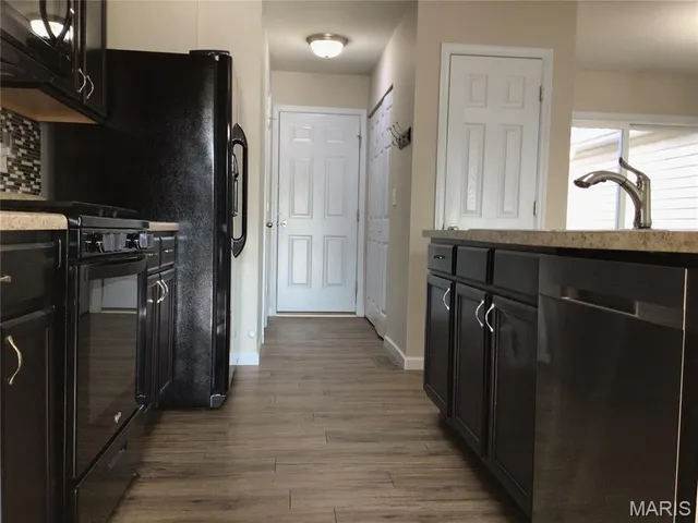 $2,000 | 318 Countryshire Drive, Lake St. Louis, MO 63367