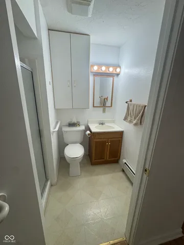 $174,900 | 405 North Street, Chesterfield, IN 46017