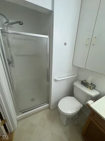 $174,900 | 405 North Street, Chesterfield, IN 46017