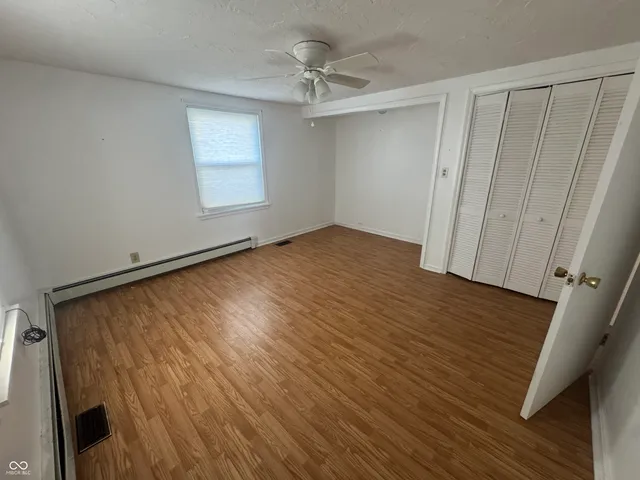 $174,900 | 405 North Street, Chesterfield, IN 46017