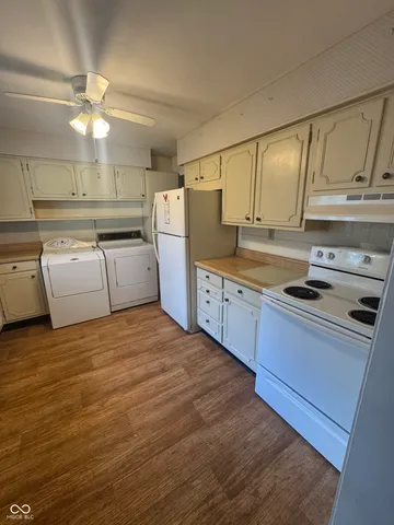 $174,900 | 405 North Street, Chesterfield, IN 46017