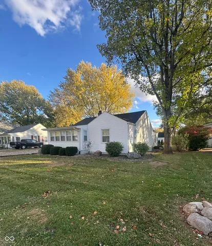 $174,900 | 405 North Street, Chesterfield, IN 46017