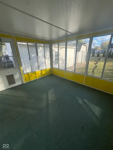 $174,900 | 405 North Street, Chesterfield, IN 46017