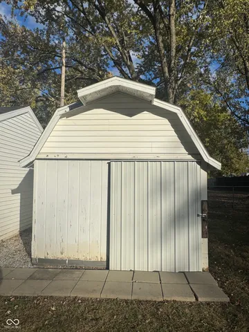 $174,900 | 405 North Street, Chesterfield, IN 46017