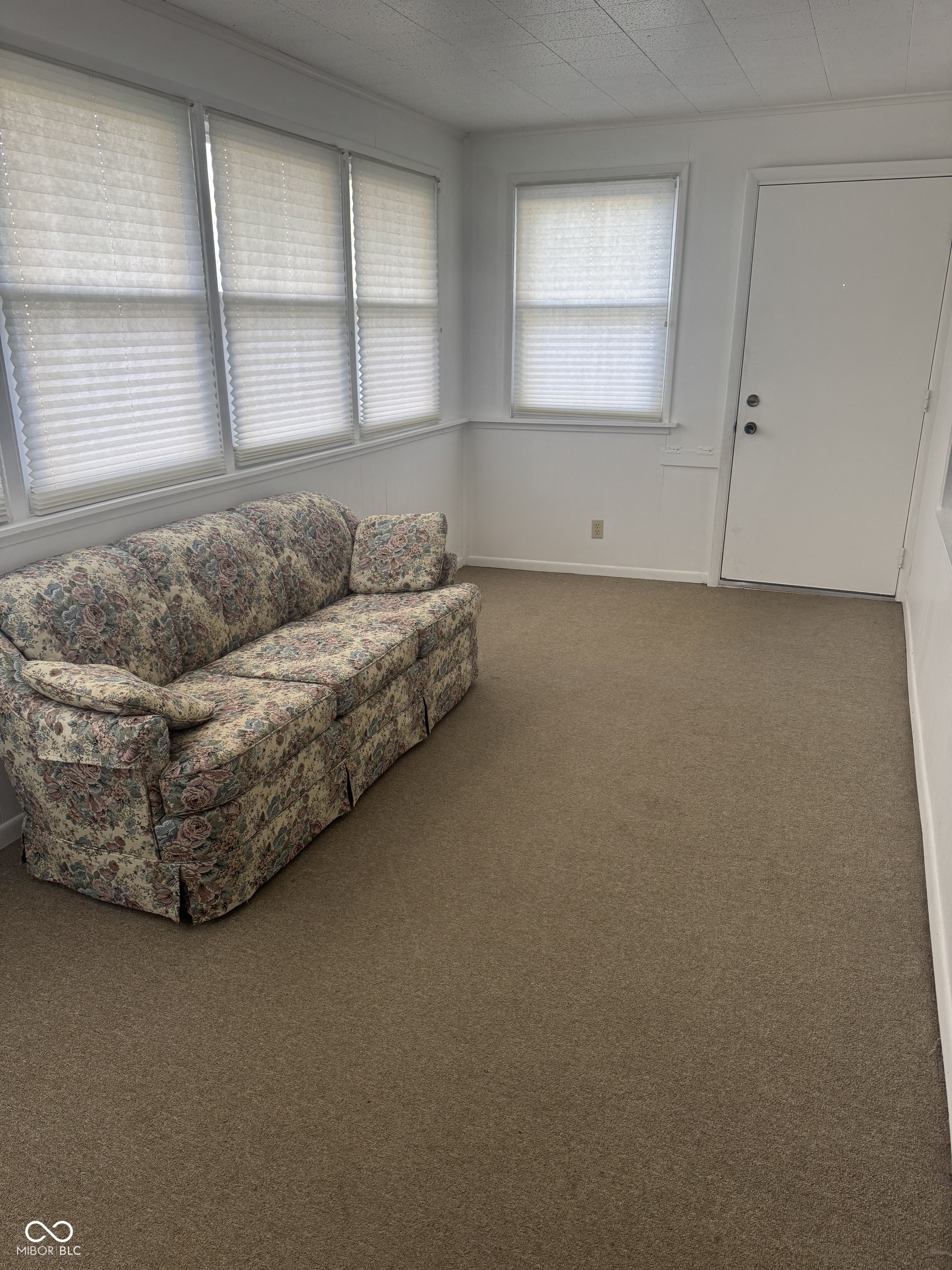 405 North Street Chesterfield, IN 46017 - Photo 7 of 48