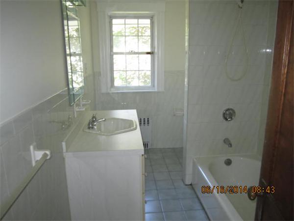 188 Maple Street Boston, MA 02132 - Photo 17 of 27