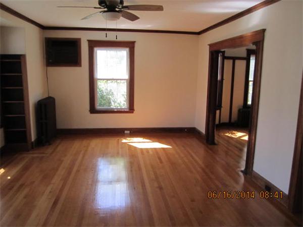 188 Maple Street Boston, MA 02132 - Photo 5 of 27