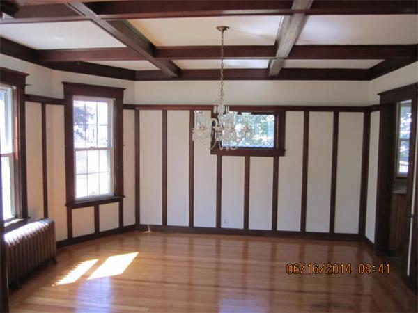 188 Maple Street Boston, MA 02132 - Photo 7 of 27