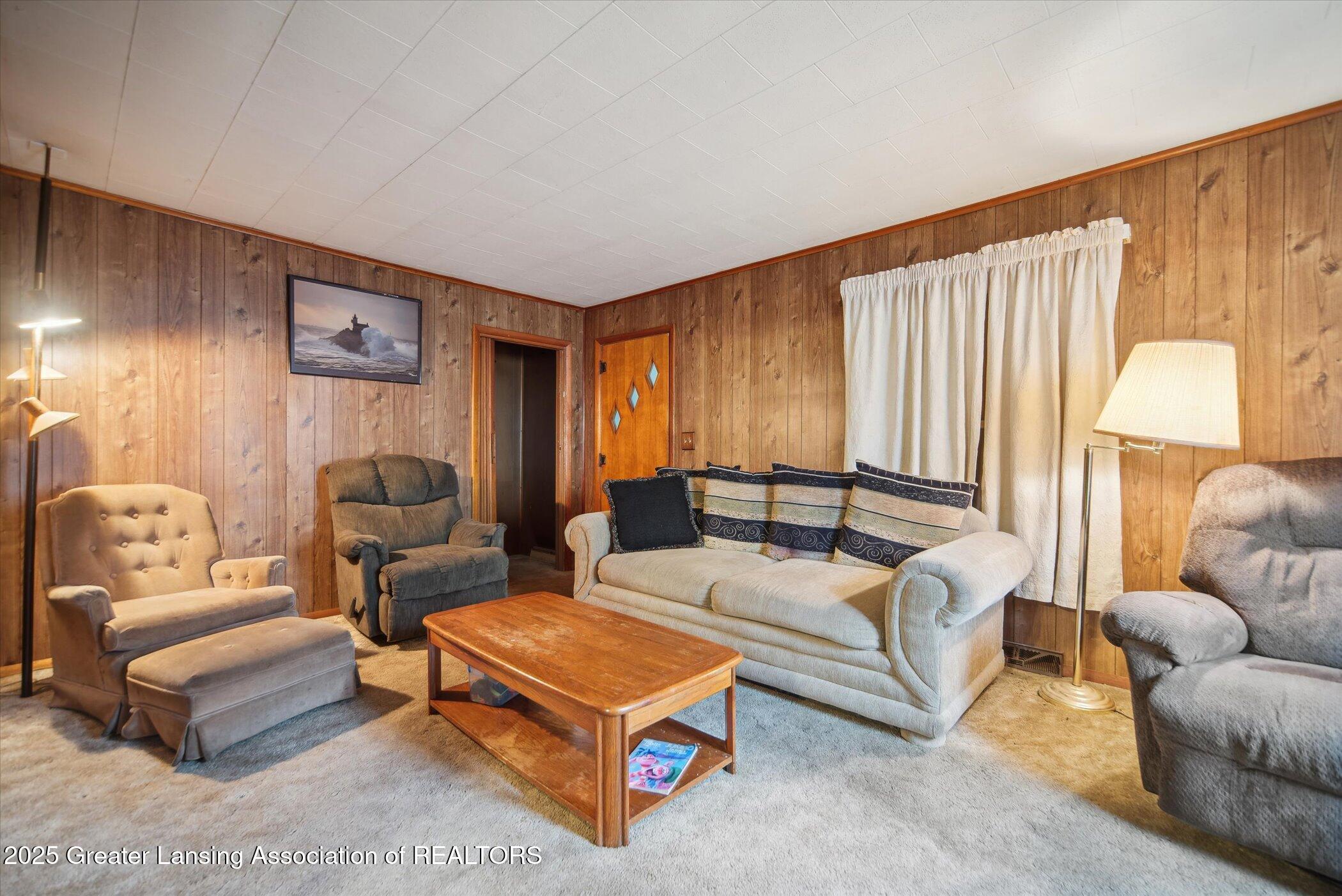 6339 Rosedale Road Lansing, MI 48911 - Photo 6 of 30 08-6339-Rosedale-Rd-Lansing-MI-48911-Win