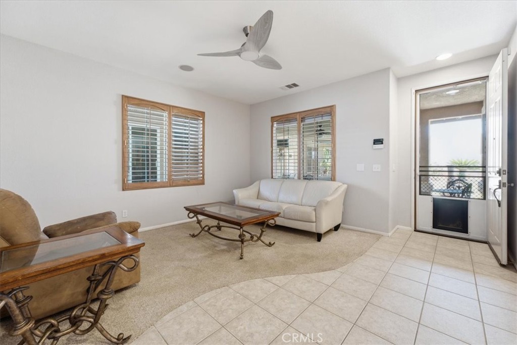 23841 Piedras Road Perris, CA 92570 - Photo 91 of 130 Guess House Living Room