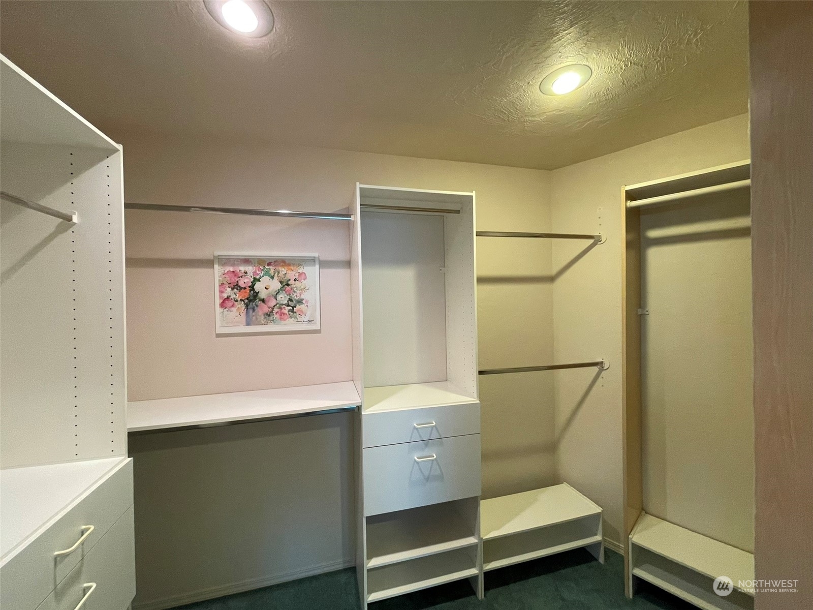 10 Shore Court Grapeview, WA 98546 - Photo 20 of 39 a bathroom with a bathtub and a shower