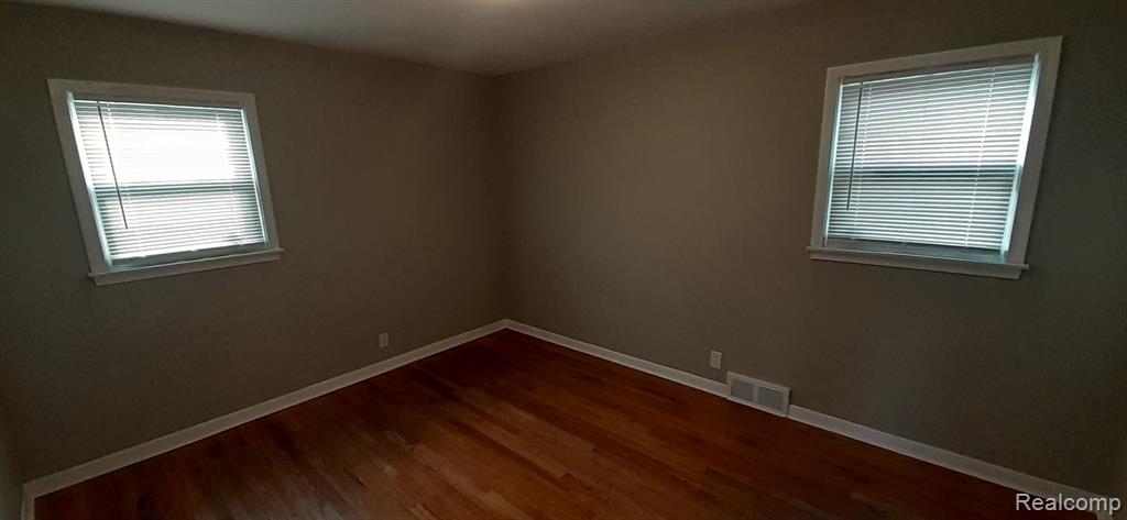 18070 Prosper Avenue Eastpointe, MI 48021 - Photo 10 of 19