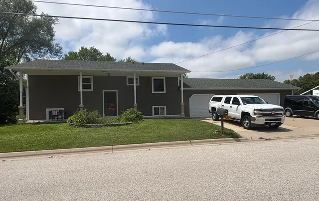 $329,500 | 816 Clay Street, Watertown, WI 53098