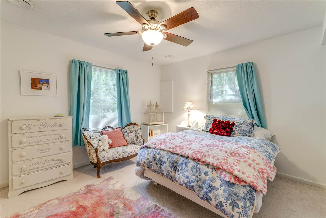 805 Autumn Court Raleigh, NC 27609 - Photo 19 of 25 Photo 19