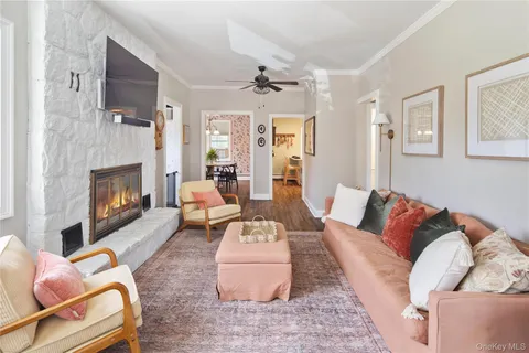 $925,000 | 11 Devoe Street, Dobbs Ferry, NY 10522