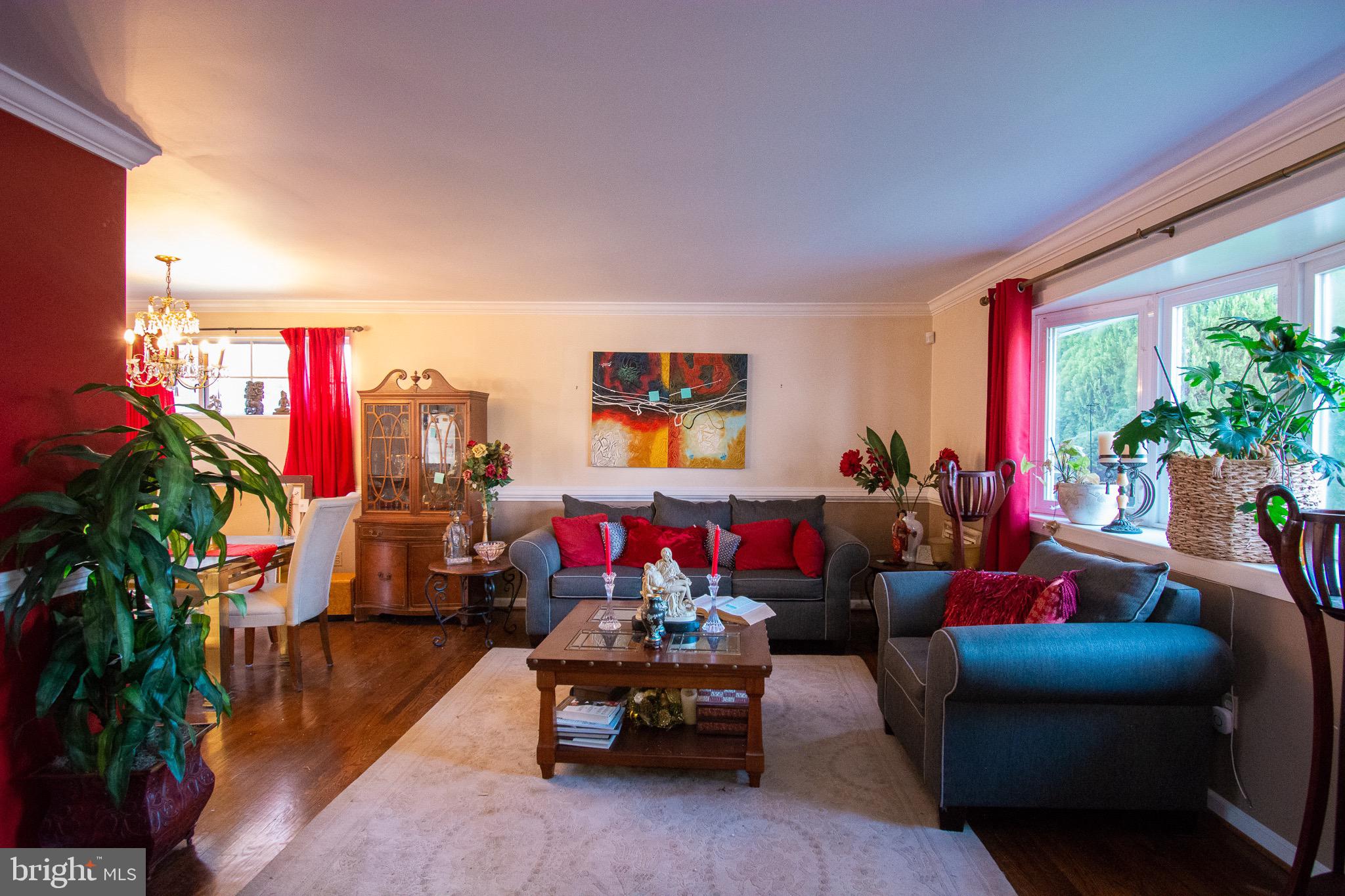 2402 Harmon Road Silver Spring, MD 20902 - Photo 4 of 34 Gallery Image 4