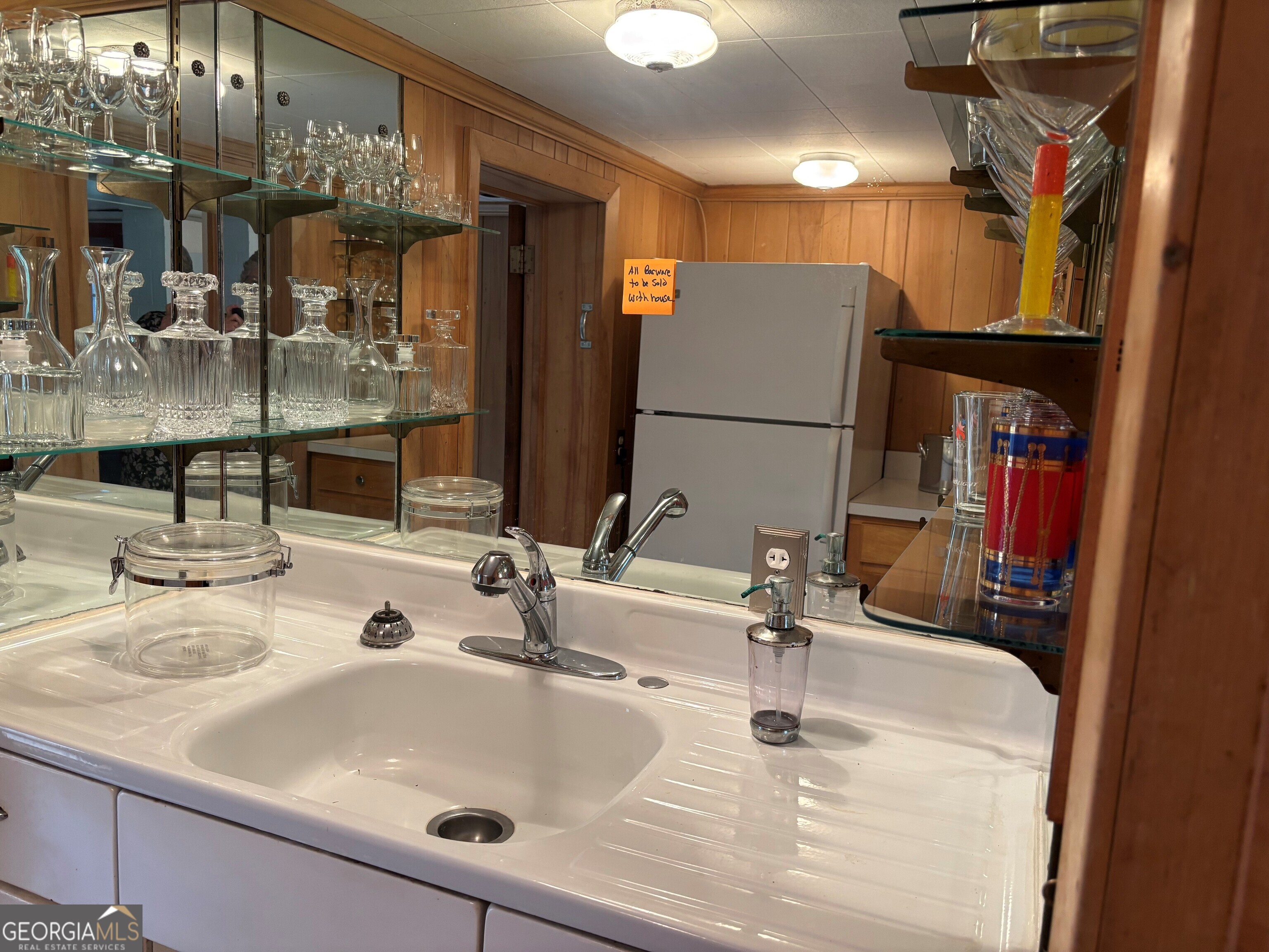 9 Eastridge Court Rome, GA 30161 - Photo 29 of 38 a bathroom with a sink and a mirror