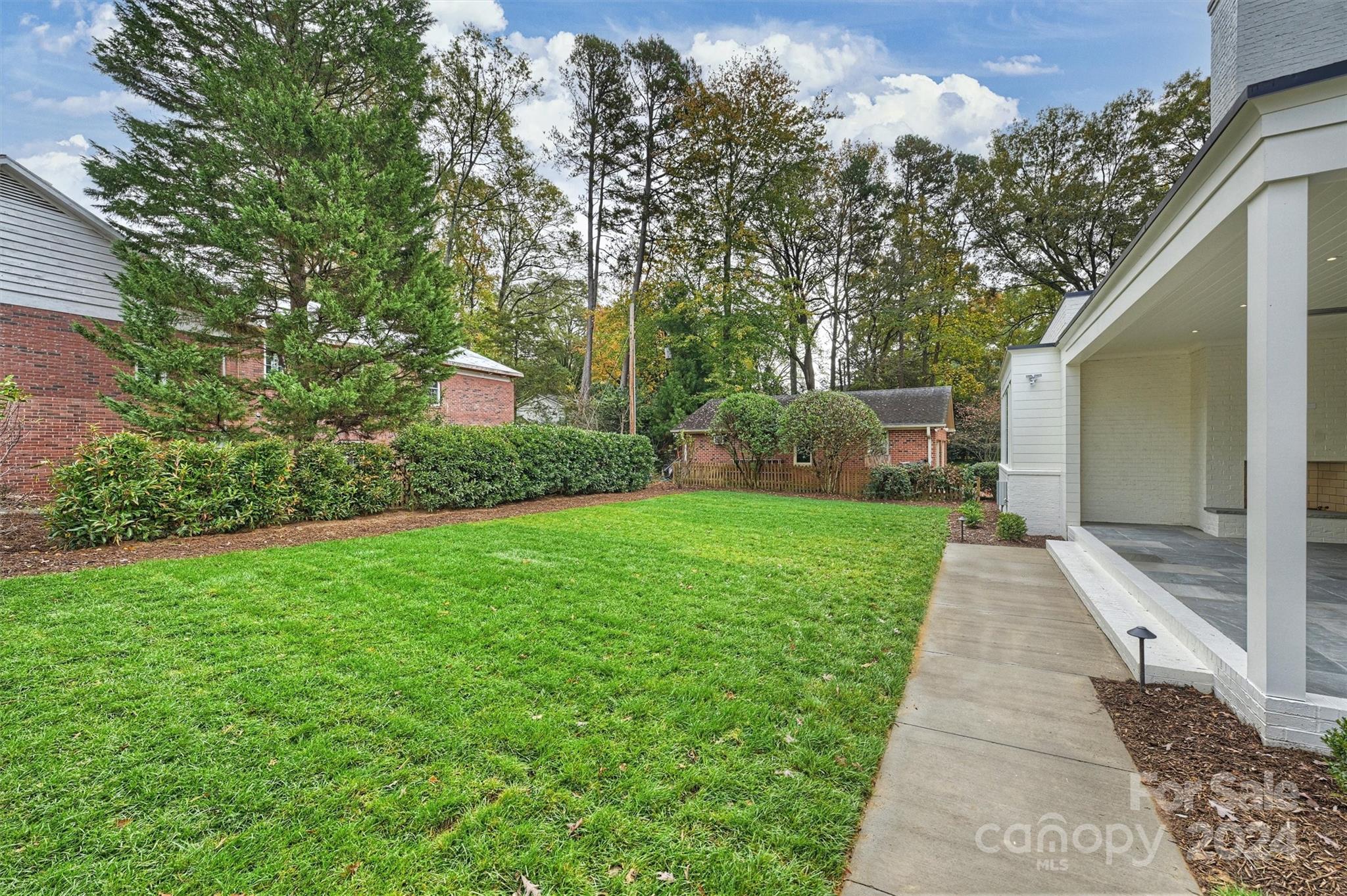1601 Coventry Road Charlotte, NC 28211 - Photo 39 of 40 a view of a back yard