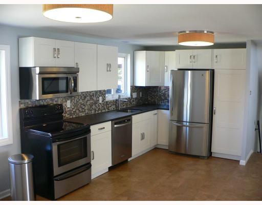 1222 Greentree Road Green Tree, PA 15220 - Photo 5 of 18 Kitchen.