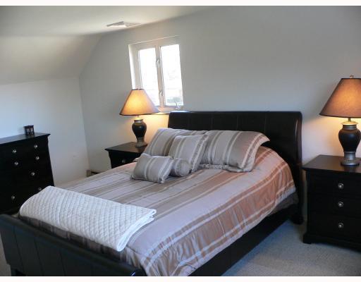 1222 Greentree Road Green Tree, PA 15220 - Photo 10 of 18 Master Bedroom.