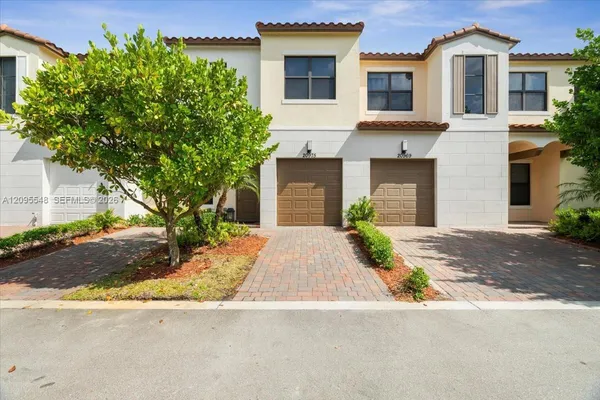 $3,500 | 20975 Northwest 1st Court, Pembroke Pines, FL 33029