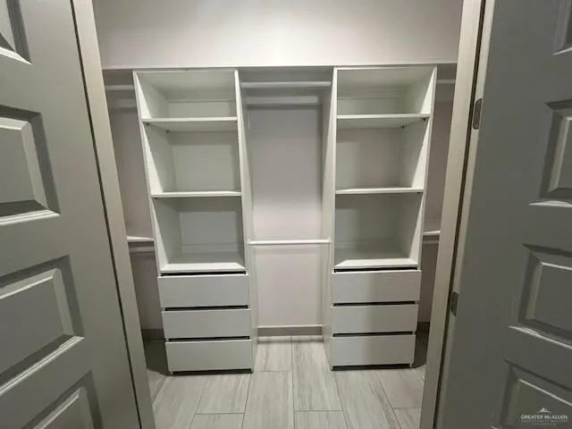 a walk in closet