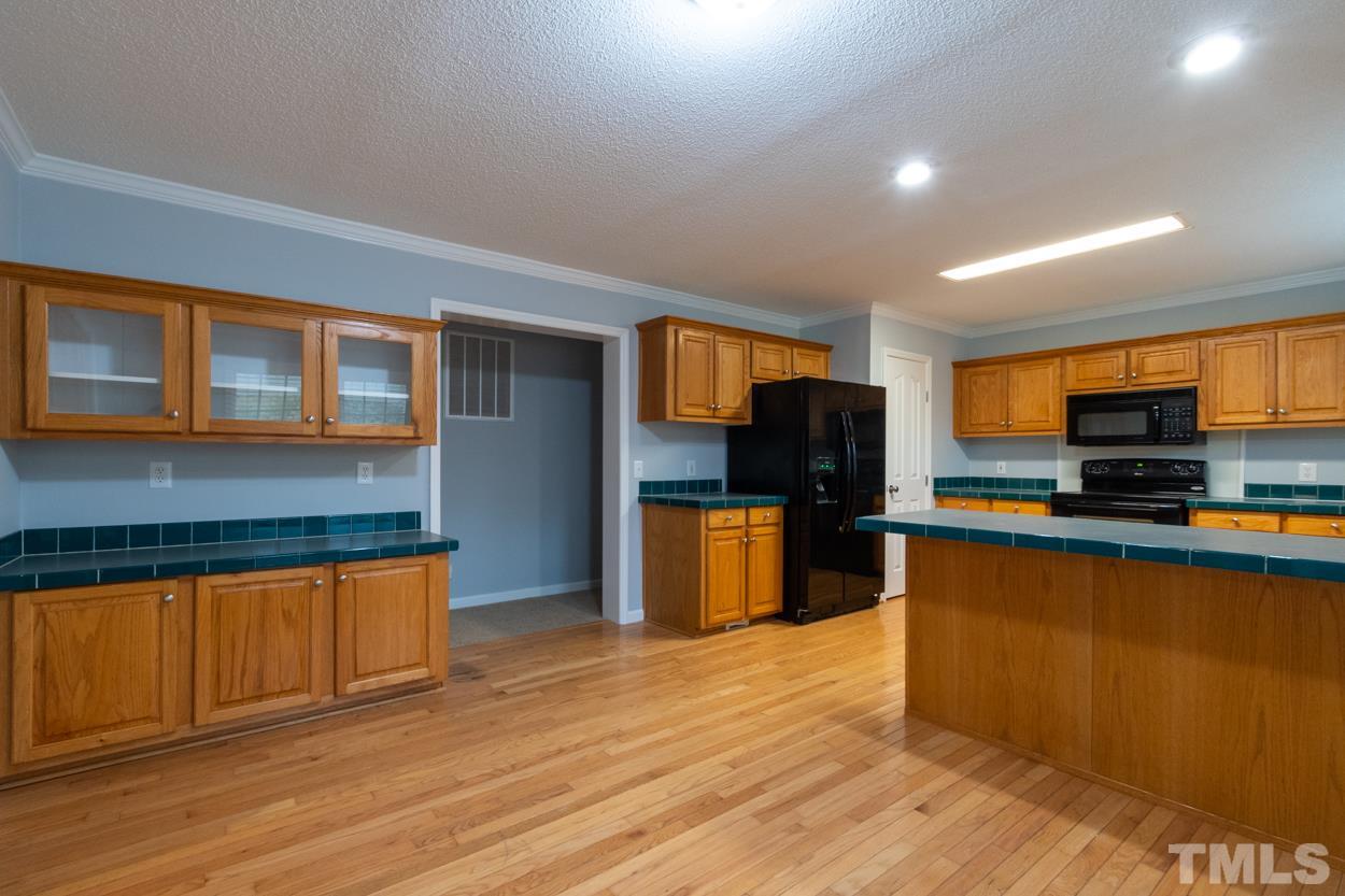 3316 Dutchman Road Raleigh, NC 27610 - Photo 7 of 20