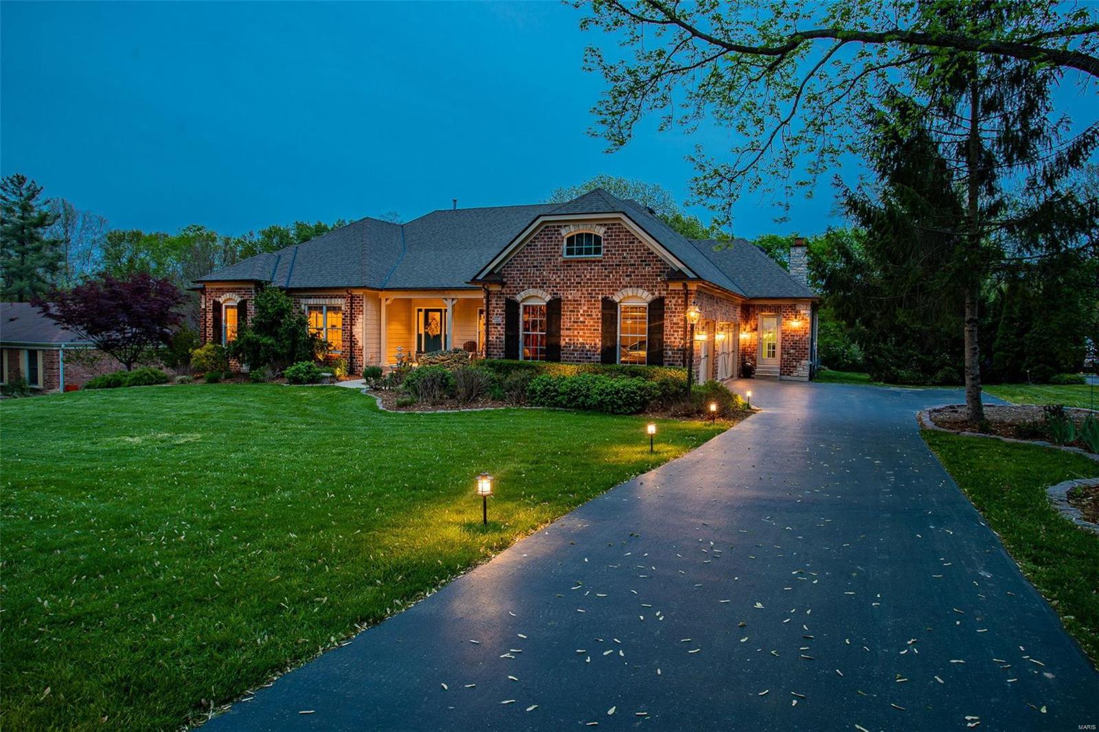 2228 Whitby Road Chesterfield, MO 63017 - Photo 38 of 39 Gallery Image 38