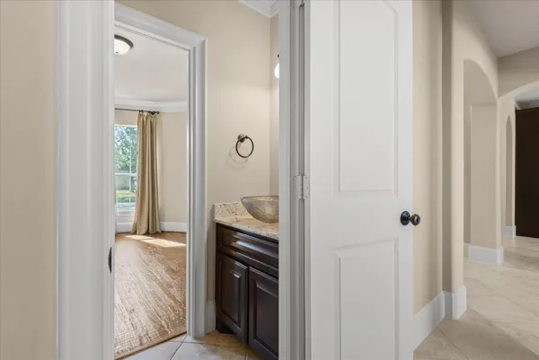 $529,999 | 15811 Crestbrook Drive, Houston, TX 77059