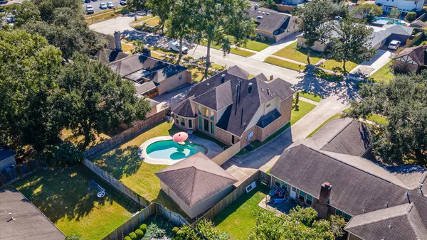 $529,999 | 15811 Crestbrook Drive, Houston, TX 77059