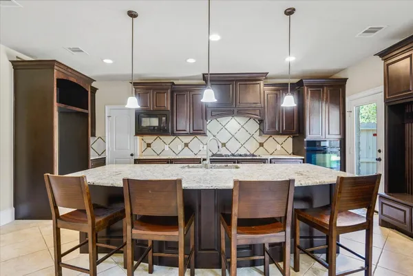 $529,999 | 15811 Crestbrook Drive, Houston, TX 77059