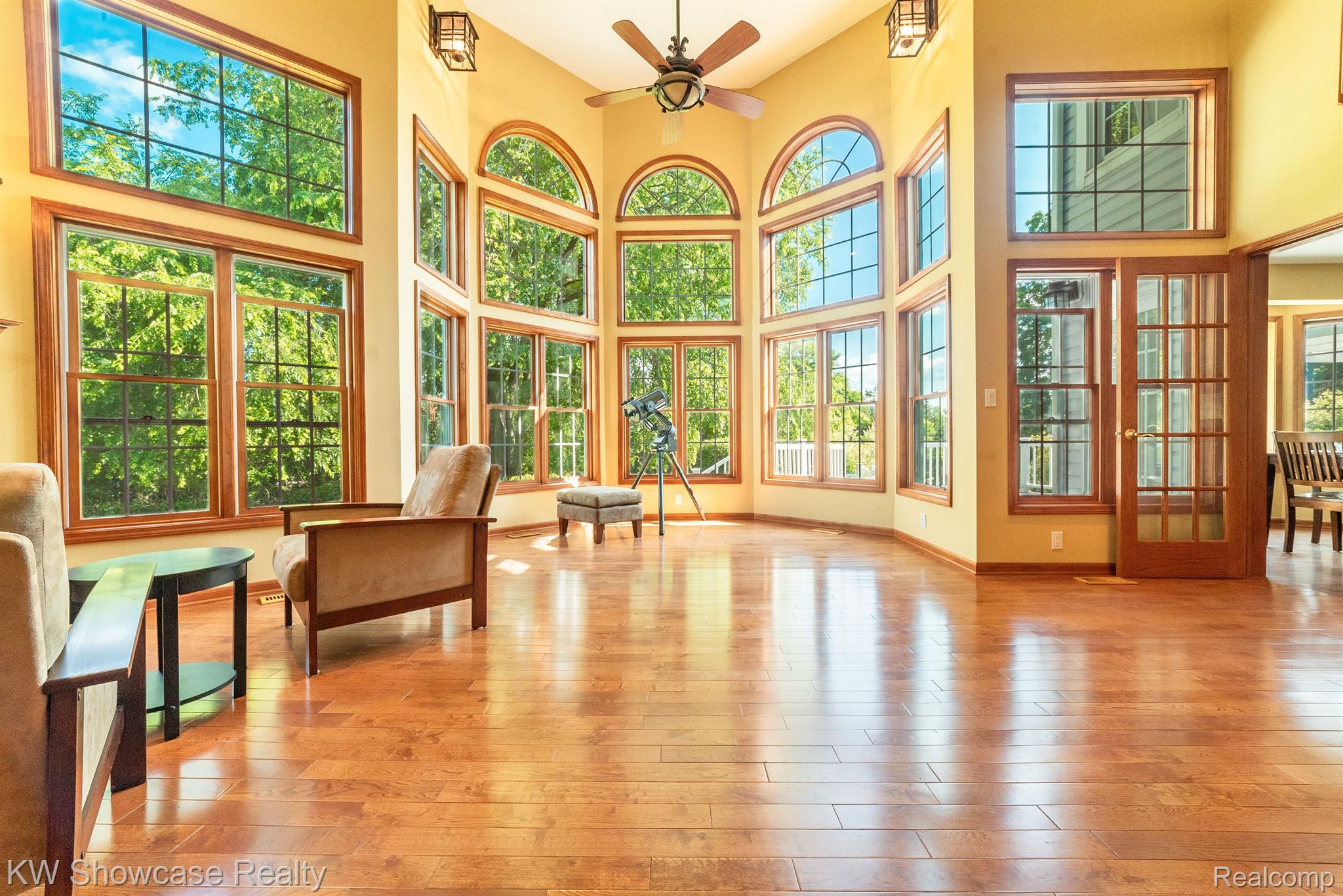 4480 Cooley Lake Road Commerce Township, MI 48382 - Photo 5 of 44 Gallery Image 5