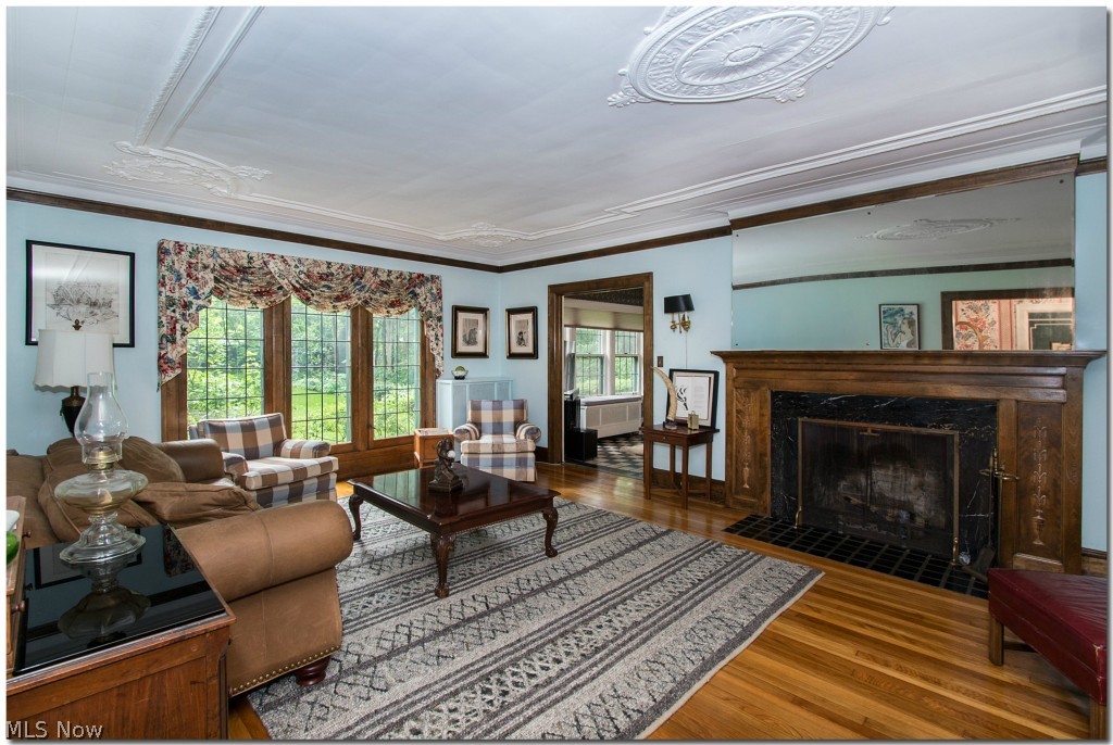 2667 Wicklow Road Cleveland, OH 44120 - Photo 6 of 25 Gallery Image 6