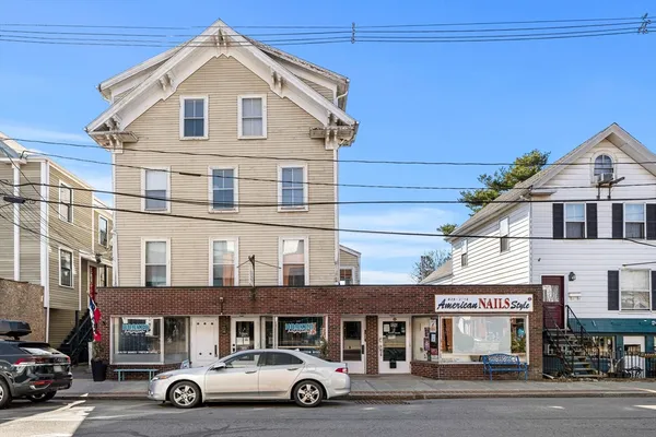 $1,950,000 | 126 Pleasant Street, Marblehead, MA 01945