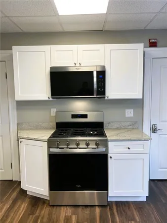 $1,800 | 49 Hebert Avenue, Unit 2F, Woonsocket, RI 02895