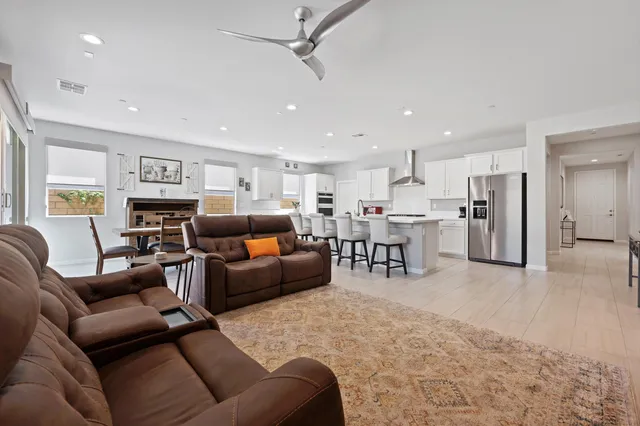 $525,000 | 78818 Ballare Parkway, Palm Desert, CA 92211