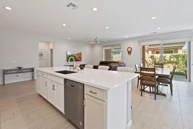 $525,000 | 78818 Ballare Parkway, Palm Desert, CA 92211