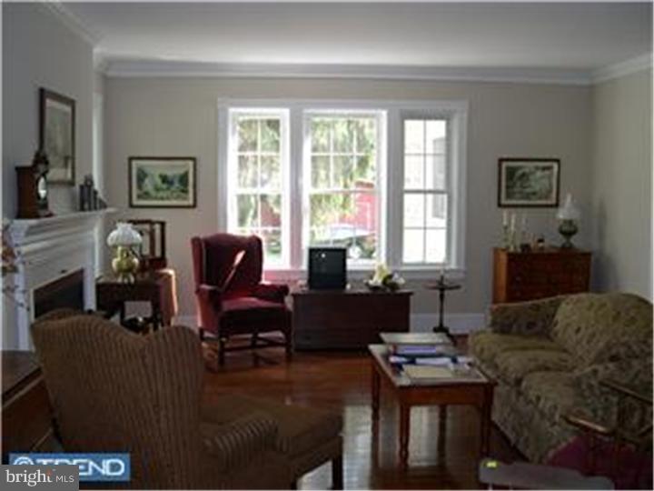 220 Main Street Rancocas, NJ 08073 - Photo 4 of 25