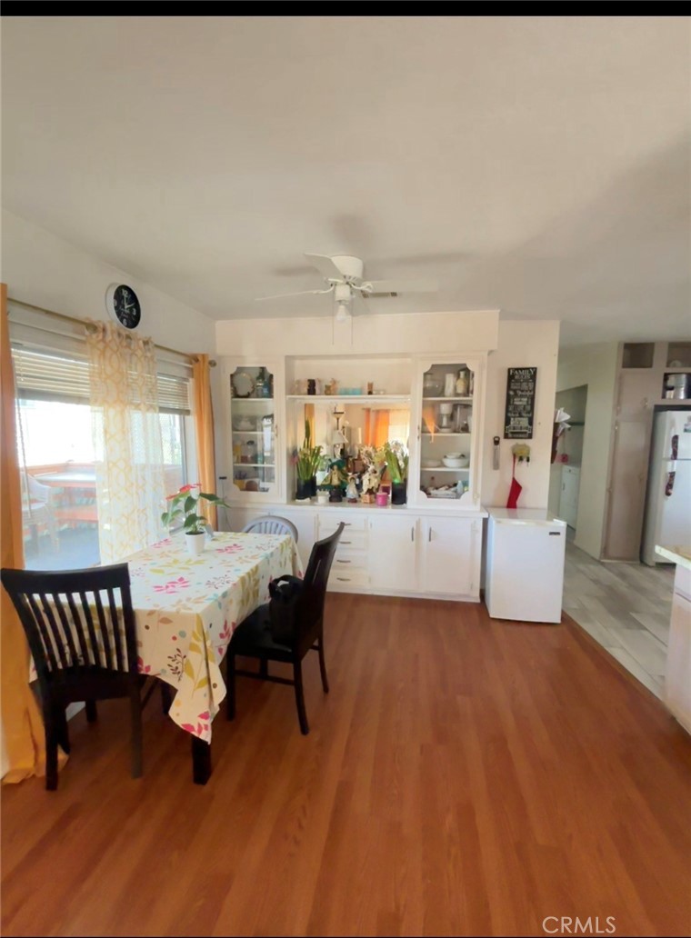 31130 South General Kearny Road, Unit 18 Temecula, CA 92591 - Photo 14 of 32 Dining room
