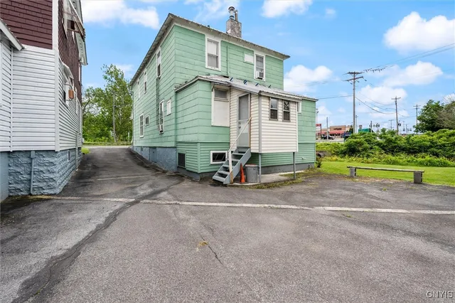$180,000 | 1 Seneca Avenue, Vernon, NY 13421