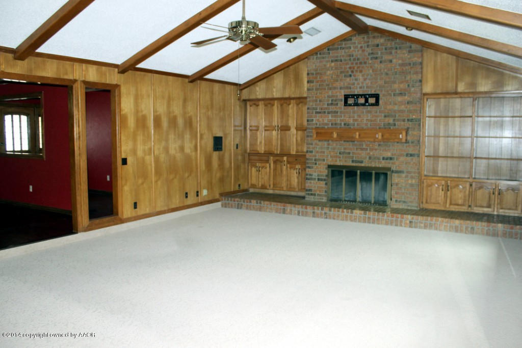 3525 Rutson Drive Amarillo, TX 79109 - Photo 12 of 72 Living Room 2