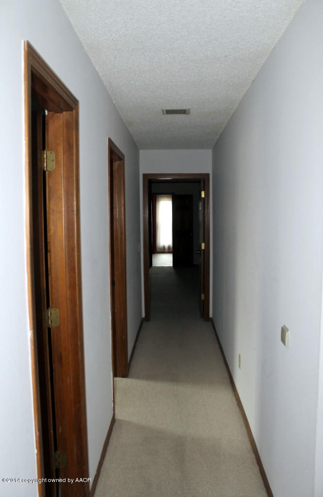 3525 Rutson Drive Amarillo, TX 79109 - Photo 39 of 72 Bedroom Hallway 2